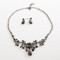 Vintage Black Drop Necklace with Earrings